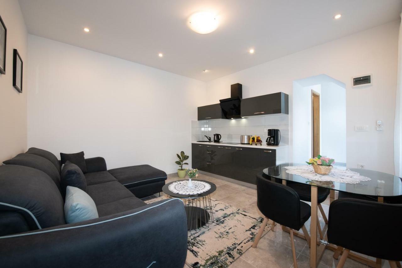 Apartment Emili Opatija Eksteriør bilde